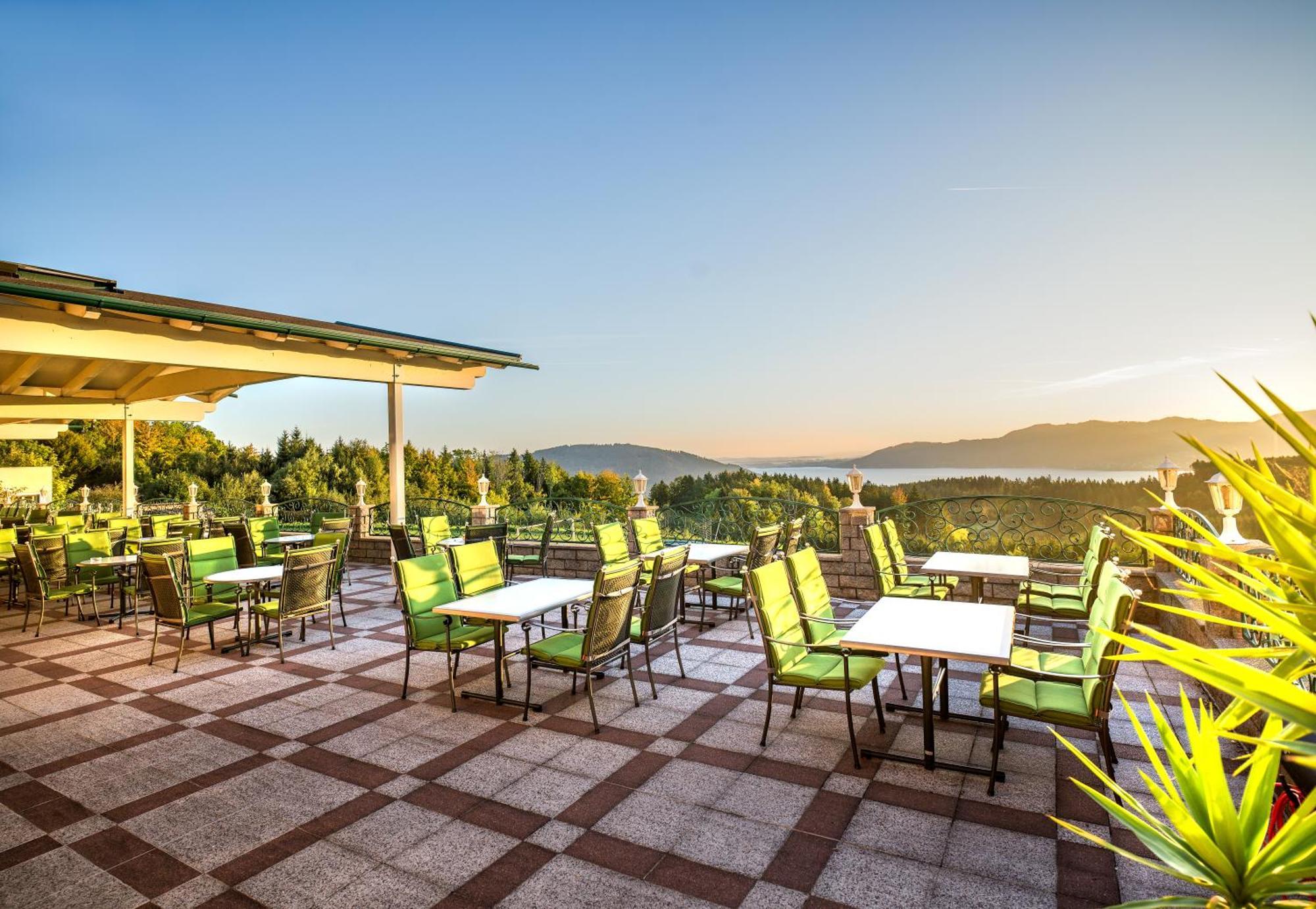 Ferienhotel Hofer Superior Strass im Attergau エクステリア 写真