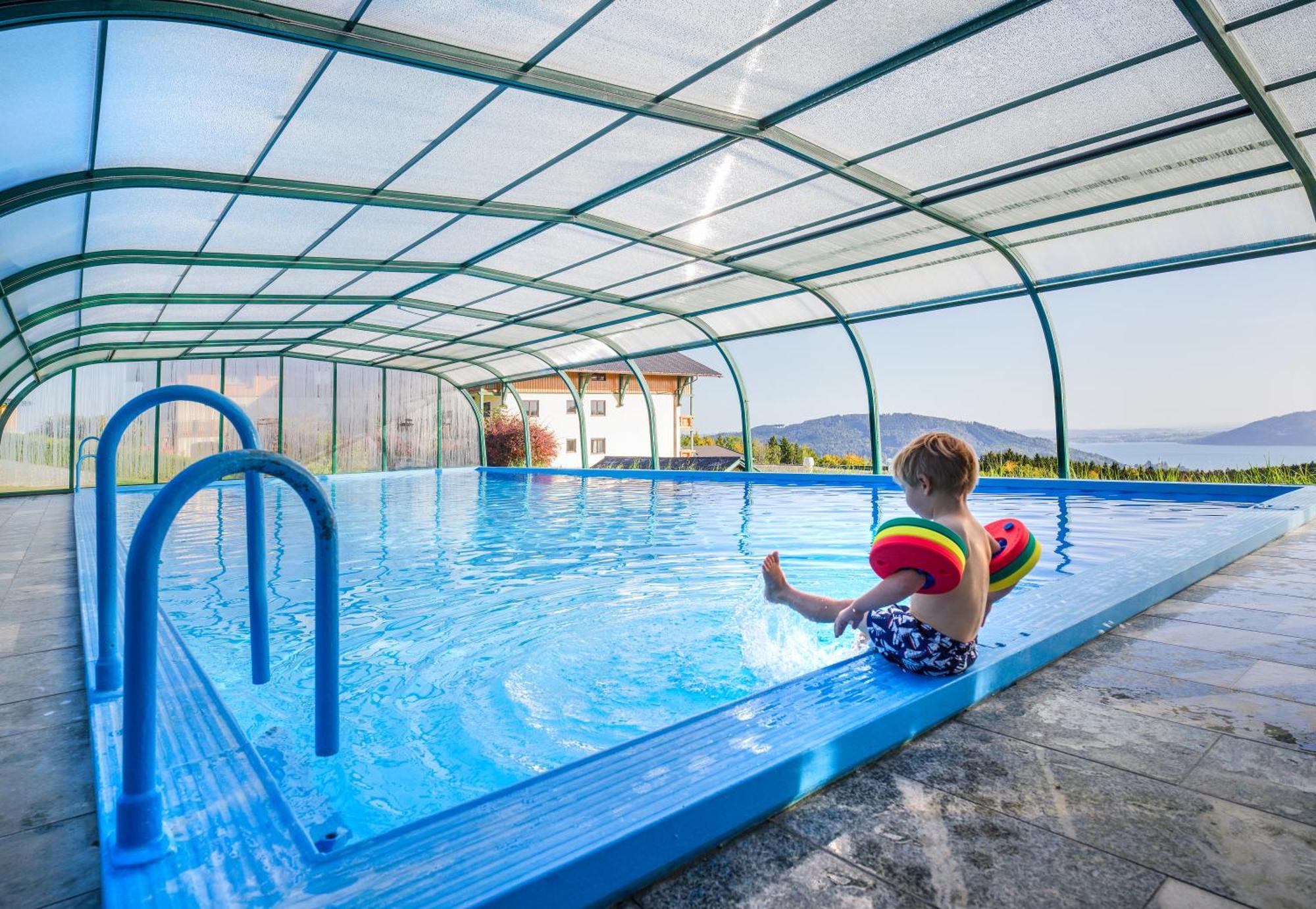 Ferienhotel Hofer Superior Strass im Attergau エクステリア 写真
